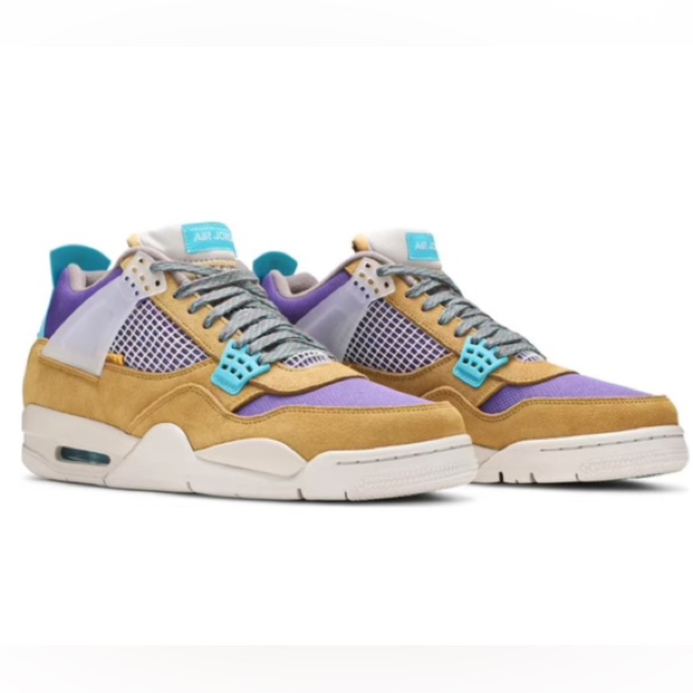 SOLD- Union LA x Air Jordan 4 Retro 'Desert Moss' 2021